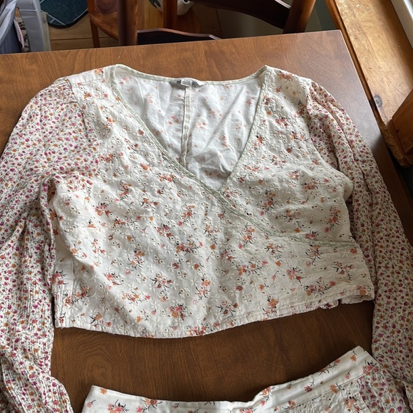 Matching set - Picture 3 of 3